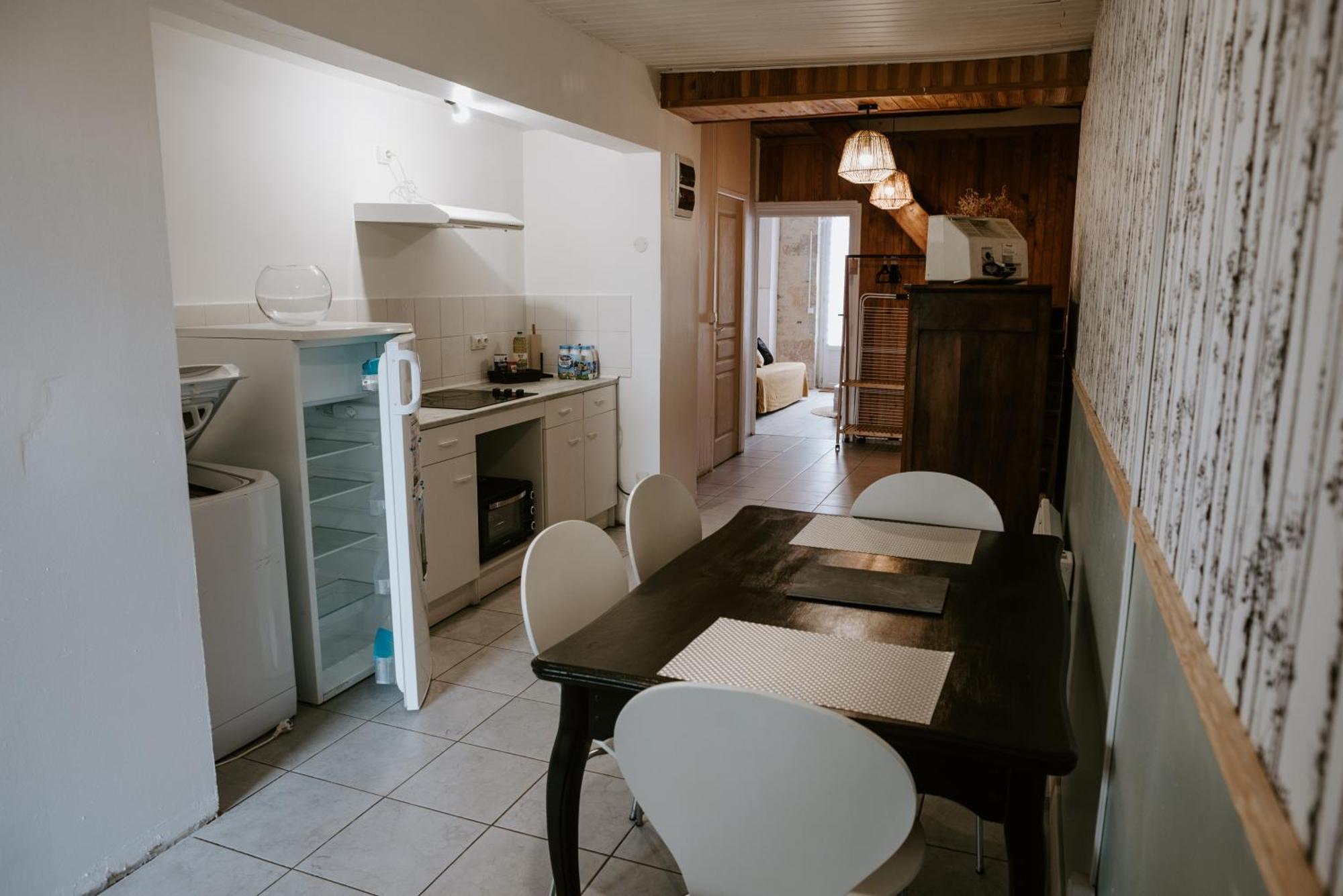 Studio De Plain-Pied Avec Terrasse Et Jardin Apartment Saint-Meard-de-Gurcon Luaran gambar